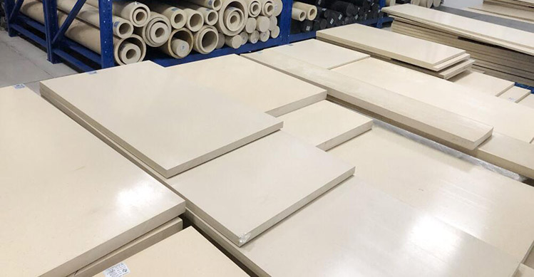 Principaux avantages de la plaque PEEK 1