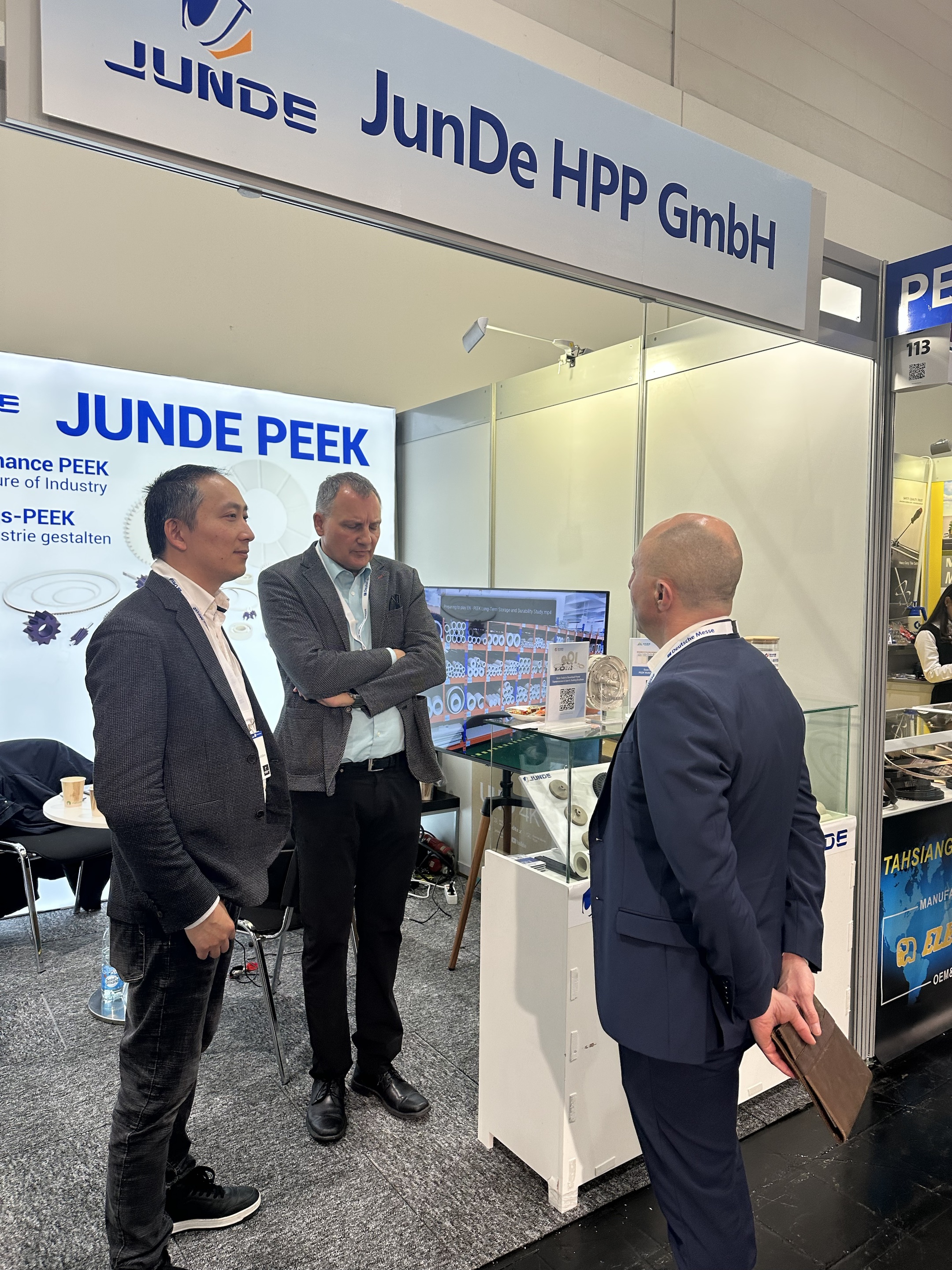 peek-star-wheel-11-600x232-1