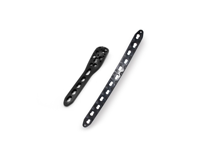 Plaque osseuse en PEEK