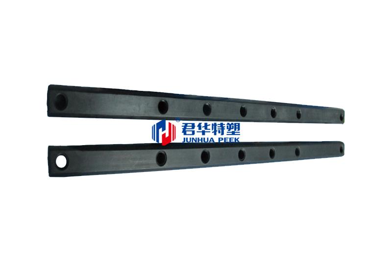 Pièces orthopédiques en PEEK