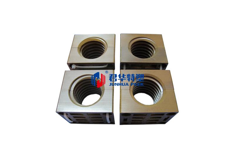 Écrou AM en PEEK Monforts