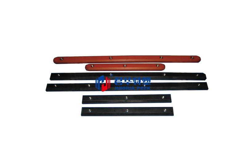 Plaque de guidage en PEEK