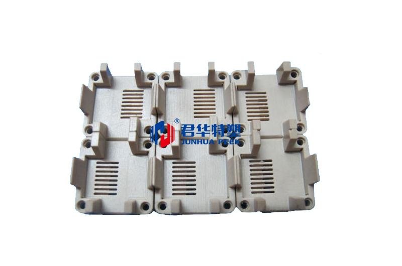 Fixation électronique en PEEK