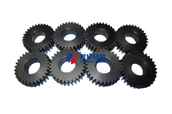 Pignon entraîné en PEEK