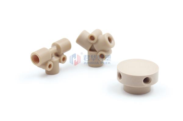PEEK Té/Croix
