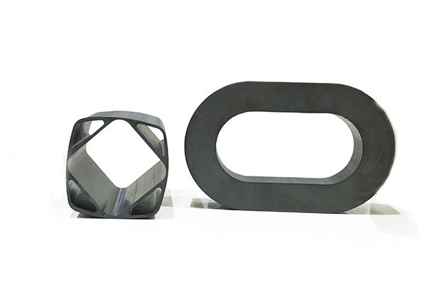 Feuilles et Barres de Profilés Spéciaux PEEK/PPS