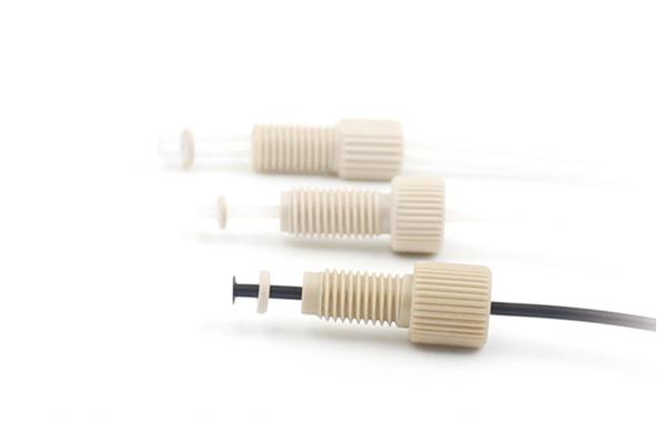 Raccords de tuyauterie à brides en PEEK