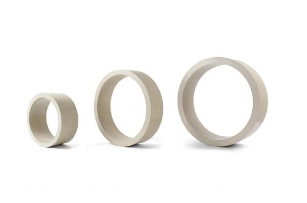 Trois types de bagues plaquées en PEEK